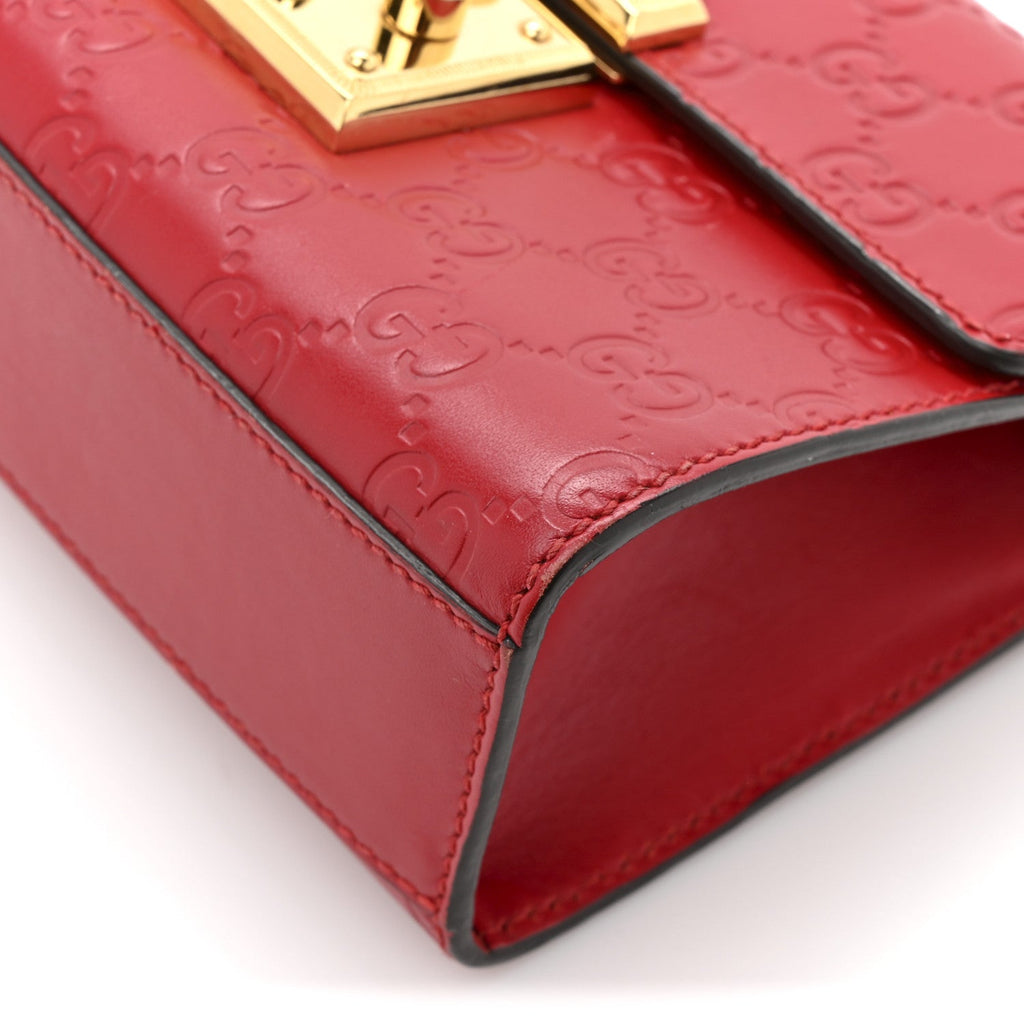 Guccissima Small Padlock Shoulder Bag Hibiscus Red product image 10, provided for visual reference and product detail review
