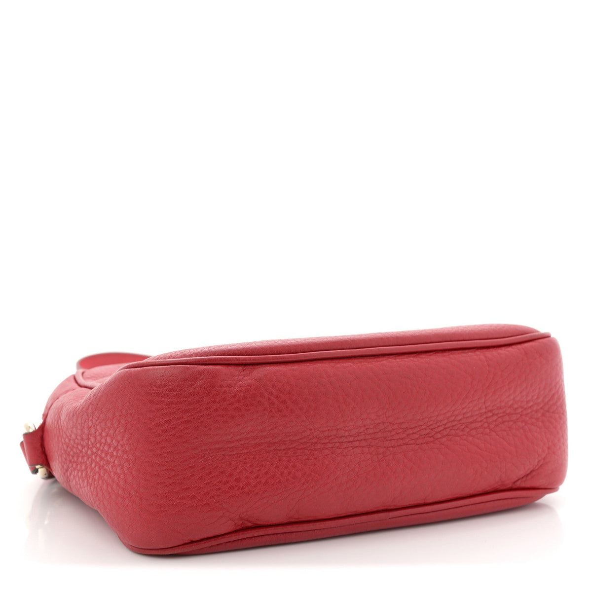 Pebbled Calfskin Small Soho Disco Bag Vibrant Red product image 4, provided for visual reference and product detail review