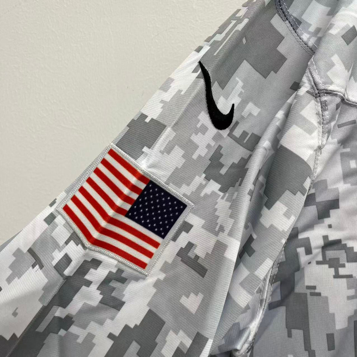 Rome Odunze Chicago Bears 2024 military salute to service product image 5
