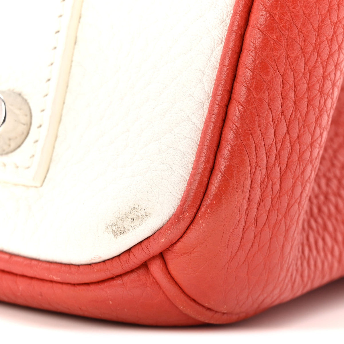 Taurillon Clemence Eclat Birkin 35 Sanguine White product image 11, provided for visual reference and product detail review