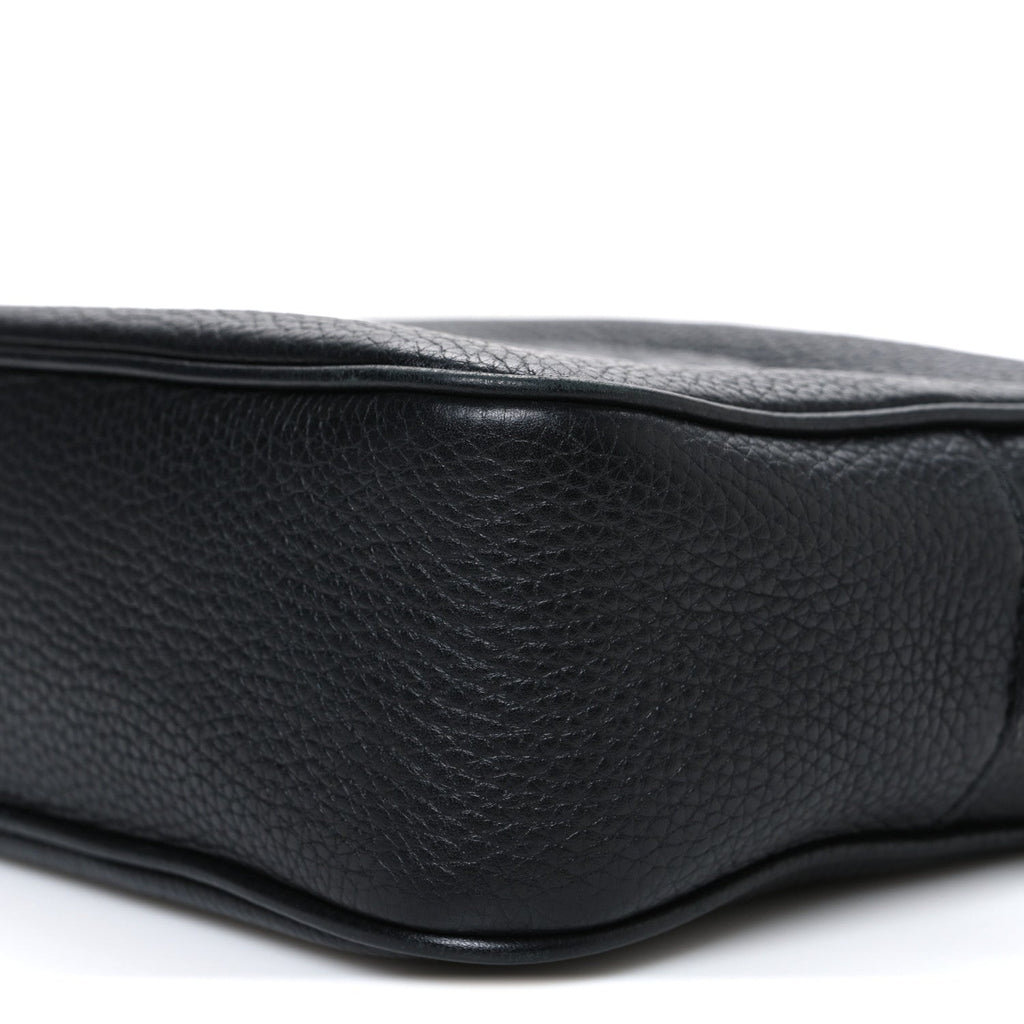 Pebbled Calfskin Small Soho Disco Bag Black product image 10, provided for visual reference and product detail review