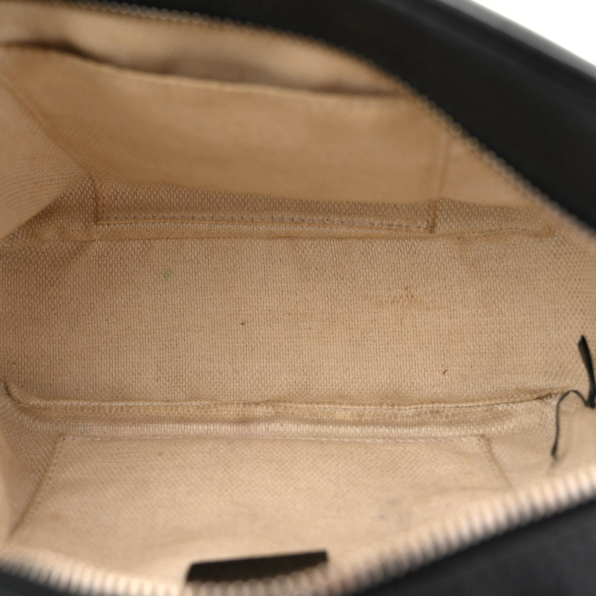 Pebbled Calfskin Small Soho Disco Bag Black product image 5, provided for visual reference and product detail review