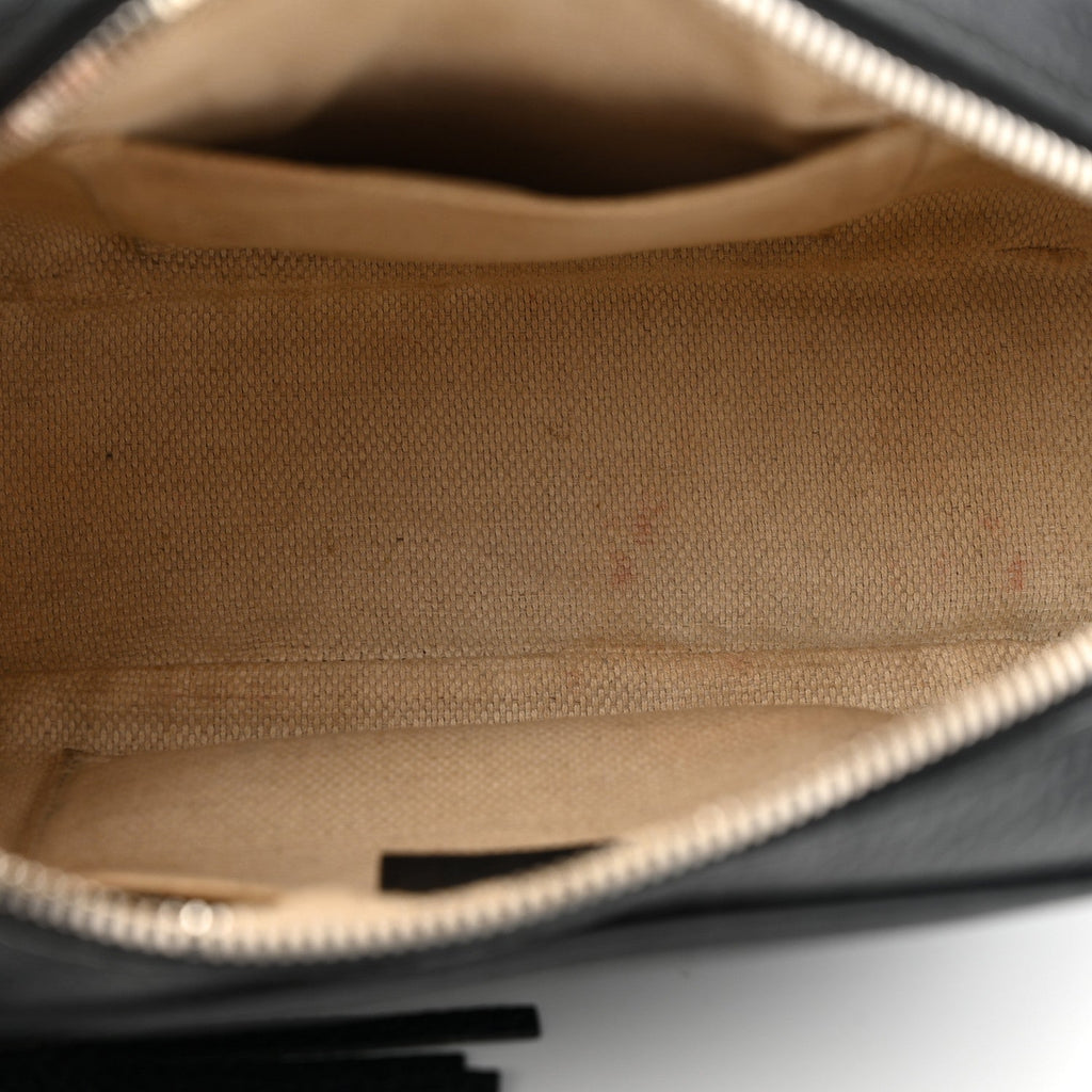 Pebbled Calfskin Small Soho Disco Bag Black product image 5, provided for visual reference and product detail review