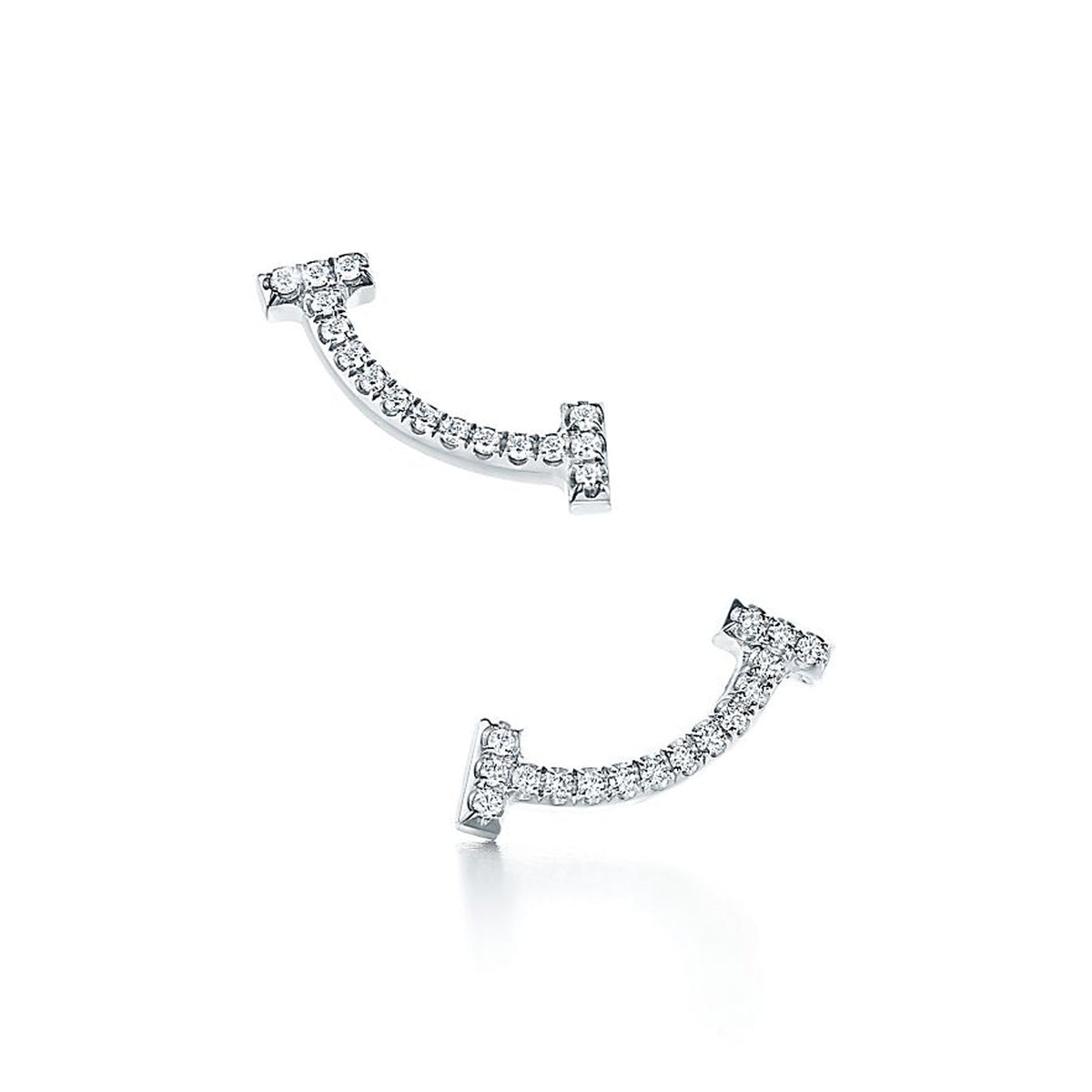 Tiffany Smile Diamonds 18K Gold Earrings product image 1, provided for visual reference and product detail review