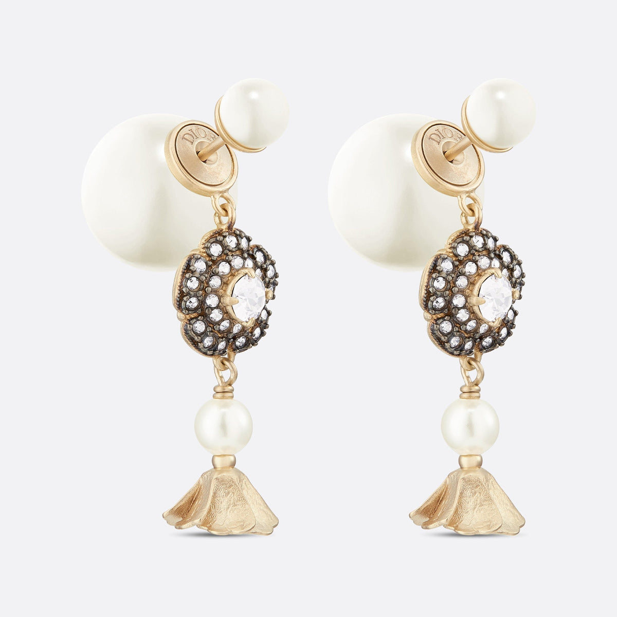 Dior Tribales 18K Gold Earrings product image 1, provided for visual reference and product detail review