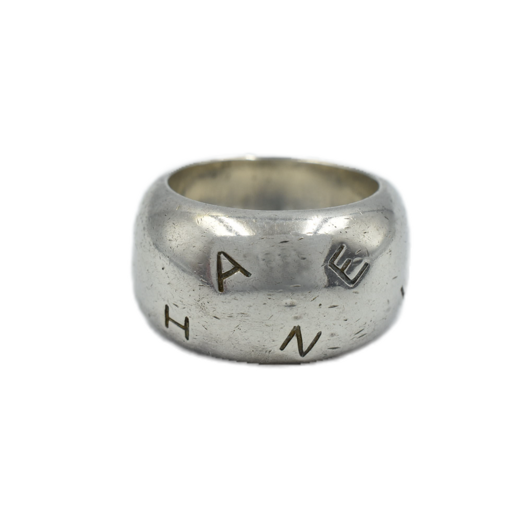 Chanel Vintage 18K Gold Ring product image 2, provided for visual reference and product detail review