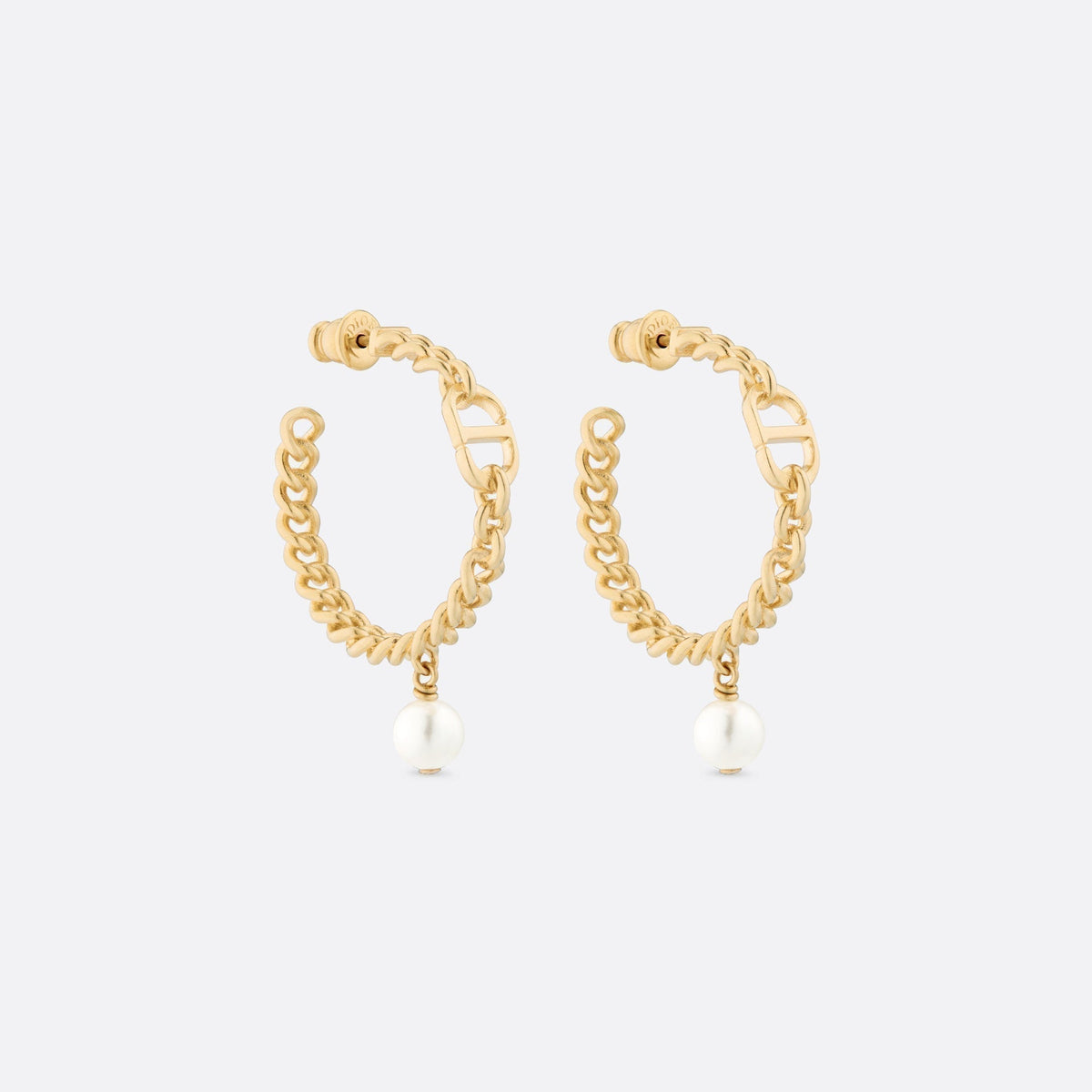 Dior 30 Montaigne 18K Gold Earrings product image 1, provided for visual reference and product detail review