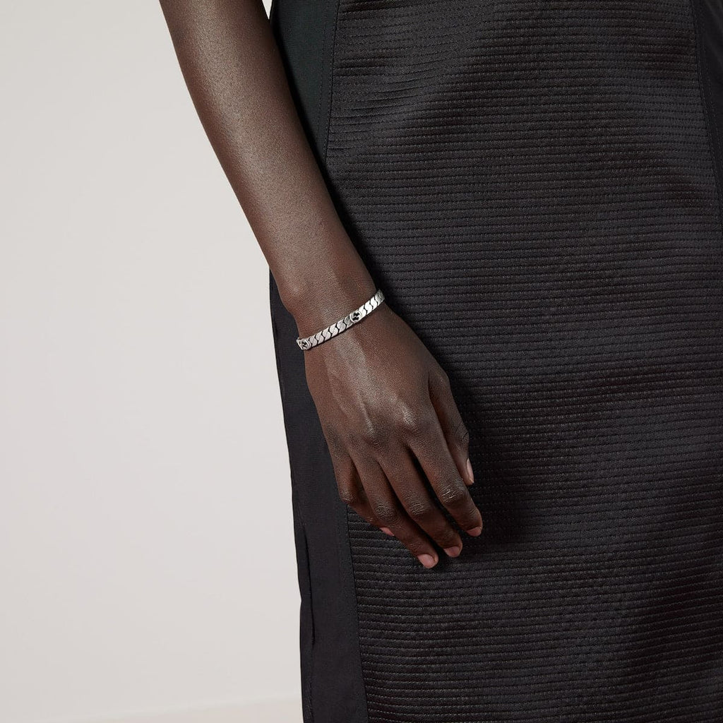 Double Gucci Interlocking Gucci Cuff Bracelet product image 3, provided for visual reference and product detail review
