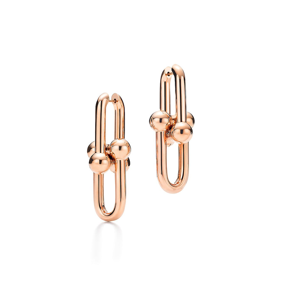 Tiffany HardWear Extra Large Link 18K Gold Earrings product image 2, provided for visual reference and product detail review