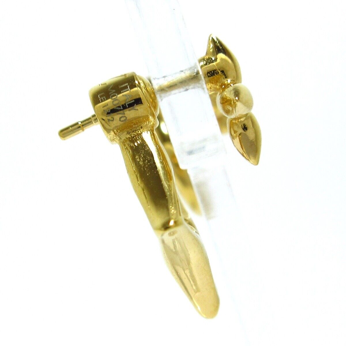 Louis Vuitton Flower Gram 18K Gold Earrings product image 5, provided for visual reference and product detail review
