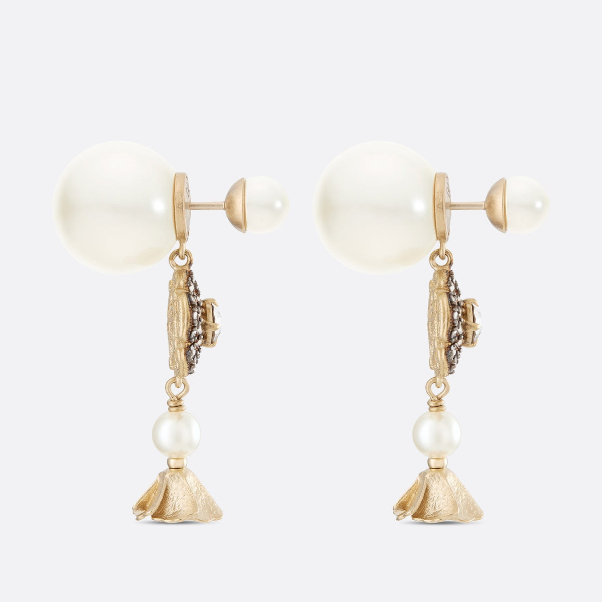 Dior Tribales 18K Gold Earrings product image 2, provided for visual reference and product detail review