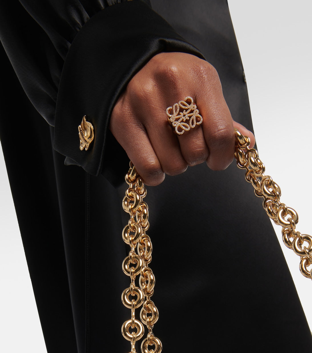 LOEWE Anagram Crystals 18K Gold Ring product image 6, provided for visual reference and product detail review