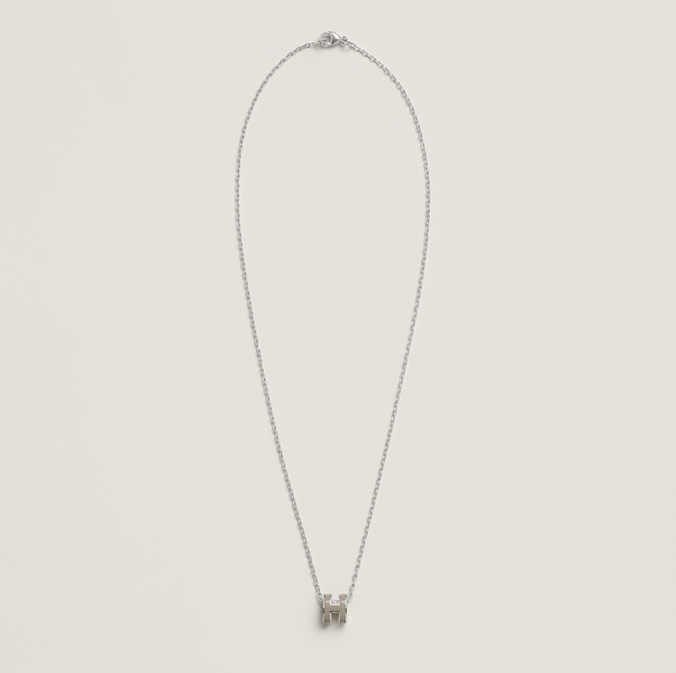 Hermes Mini Pop Grey 18K Gold Necklace product image 6, provided for visual reference and product detail review