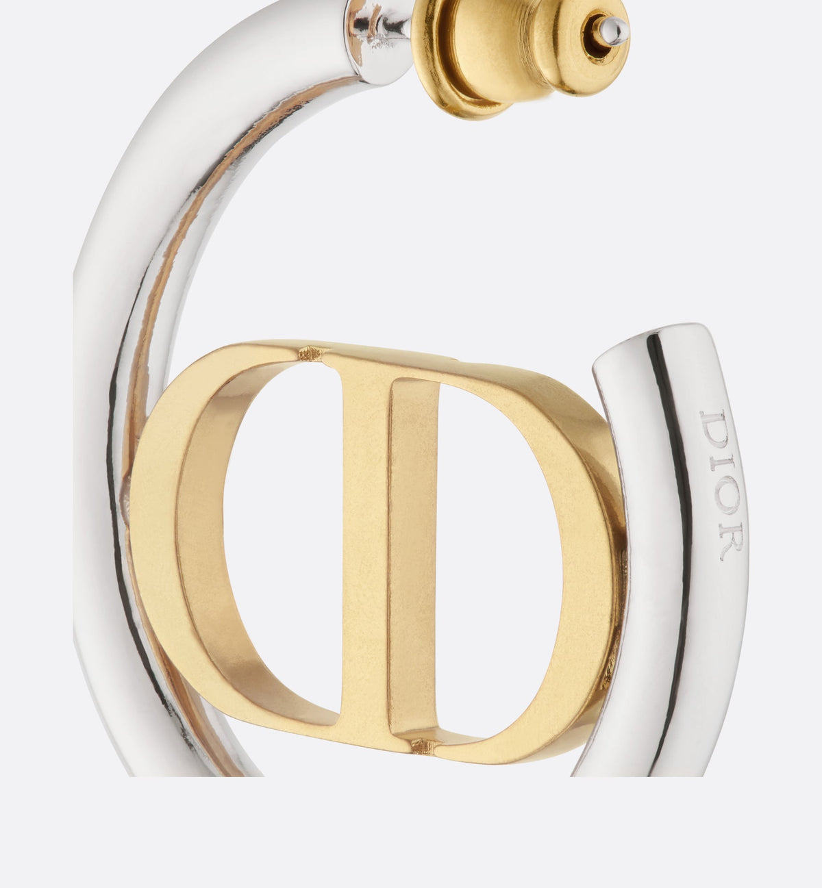 Dior 30 Montaigne 18K Gold Earrings product image 3, provided for visual reference and product detail review