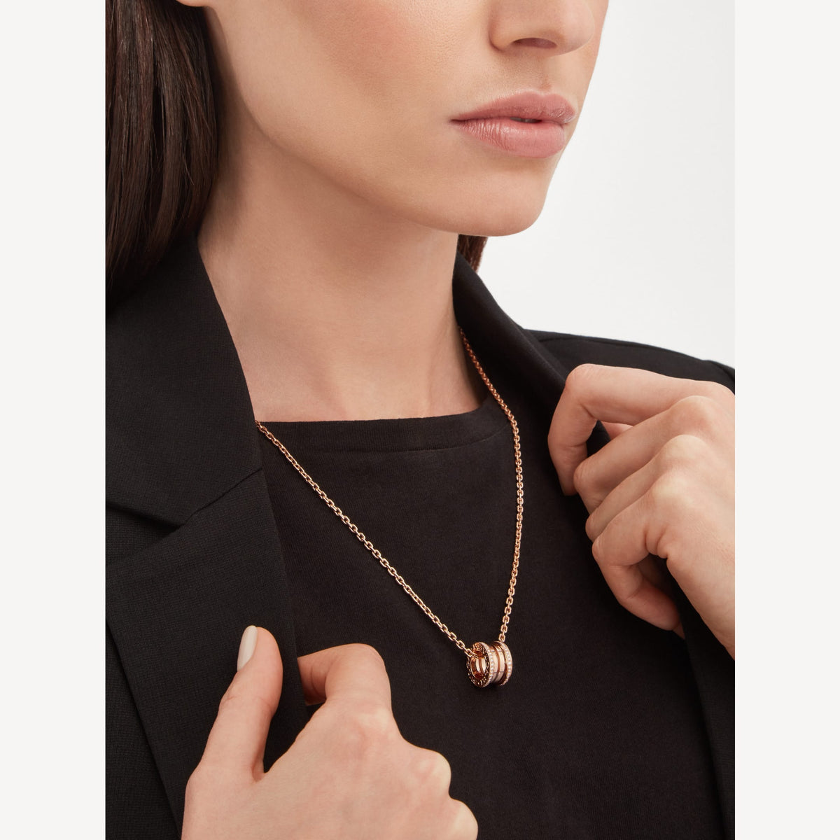 B.zero1 Pave Diamonds 18K Gold Necklace product image 2, provided for visual reference and product detail review