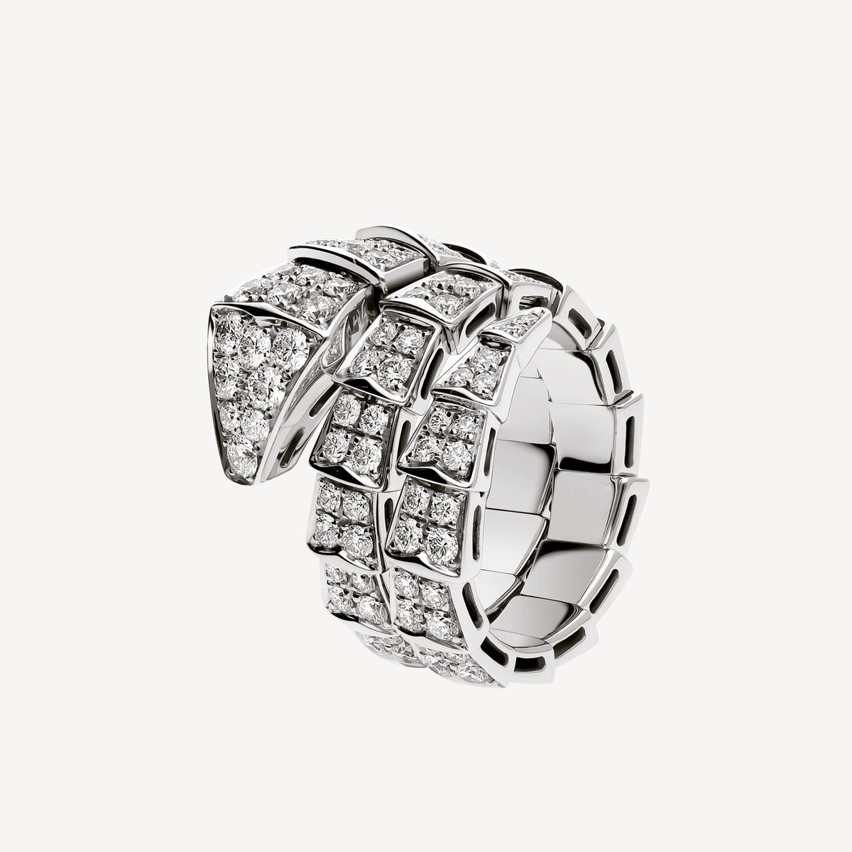 Bvlgari Serpenti Viper Full Pave Diamond 18K Gold Ring product image 1, provided for visual reference and product detail