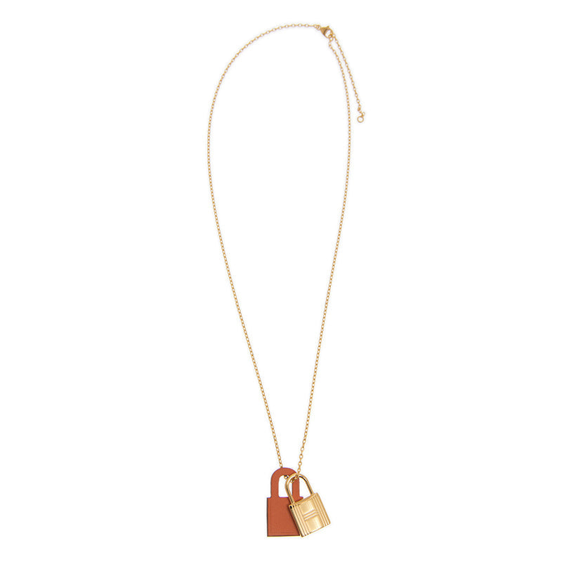 Hermes O'Kelly Orange Pendant 18K Gold Necklace product image 4, provided for visual reference and product detail review