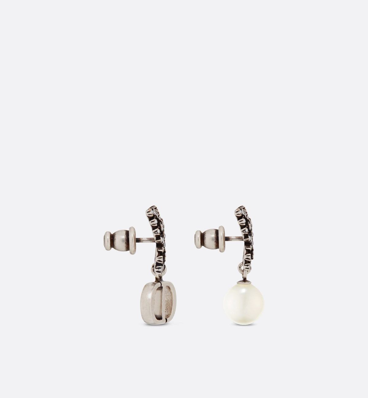Dior Papillon De Nuit 18K Gold Earrings product image 2, provided for visual reference and product detail review