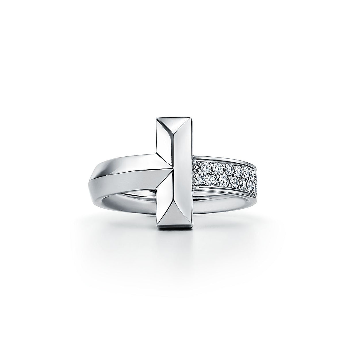 Tiffany Narrow Pave 18K Gold Ring product image 1, provided for visual reference and product detail review