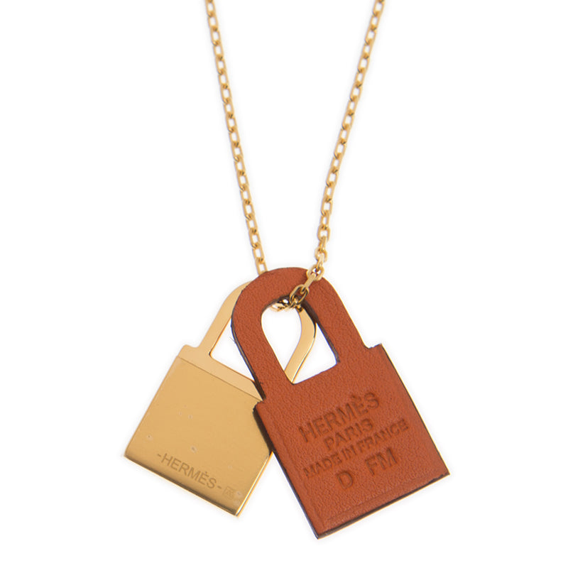 Hermes O'Kelly Orange Pendant 18K Gold Necklace product image 3, provided for visual reference and product detail review