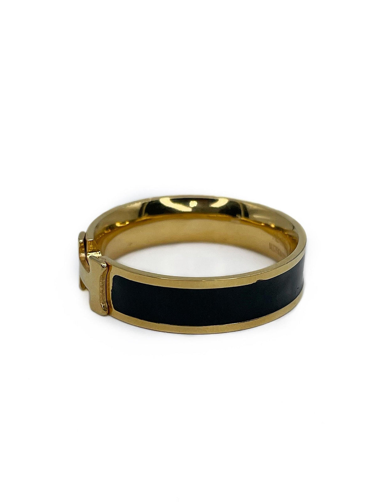 Hermes Vintage Clic 18K Gold Ring product image 2, provided for visual reference and product detail review