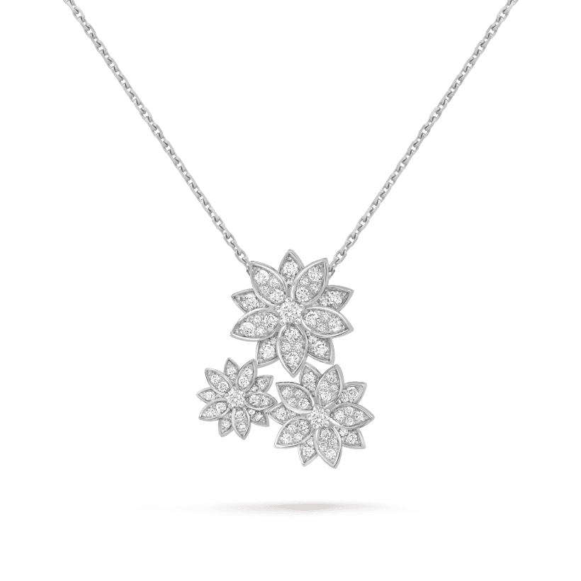 Three Flowers Lotus 18K Gold Necklace product image 1, provided for visual reference and product detail review