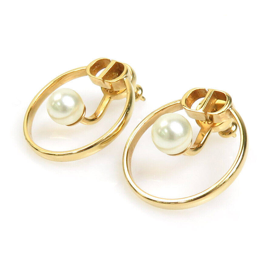 Dior 30 Montaigne Pearl 18K Gold Earrings product image 1, provided for visual reference and product detail review
