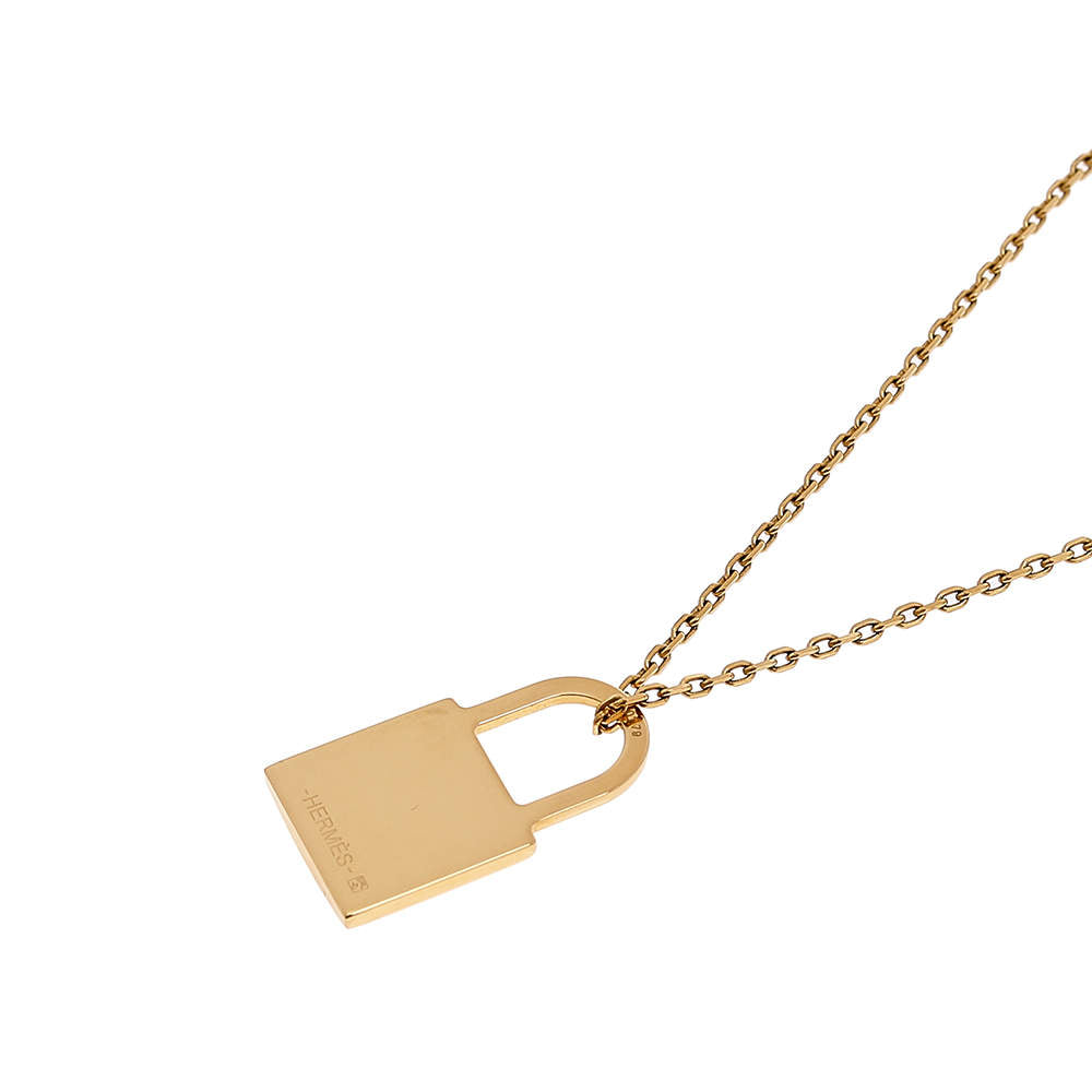 Hermes O'Kelly Pendant 18K Gold Necklace product image 6, provided for visual reference and product detail review
