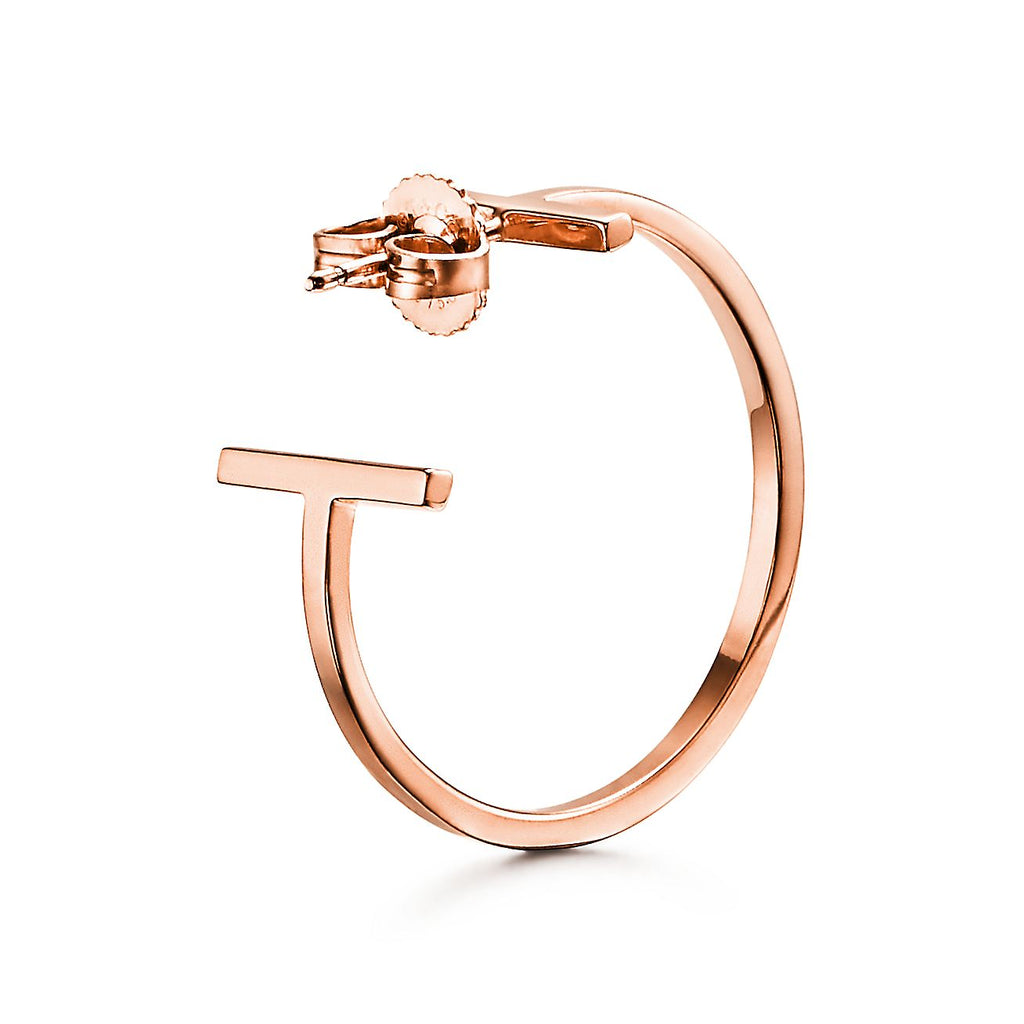 Tiffany Hoop 18K Gold Earrings product image 4, provided for visual reference and product detail review