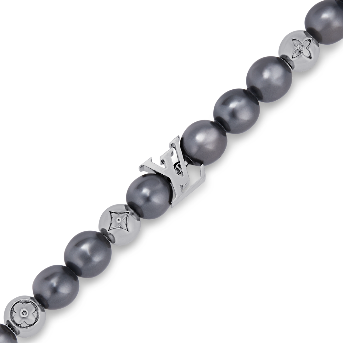 Louis Vuitton Monogram Pearls 18K Gold Bracelet product image 4, provided for visual reference and product detail review