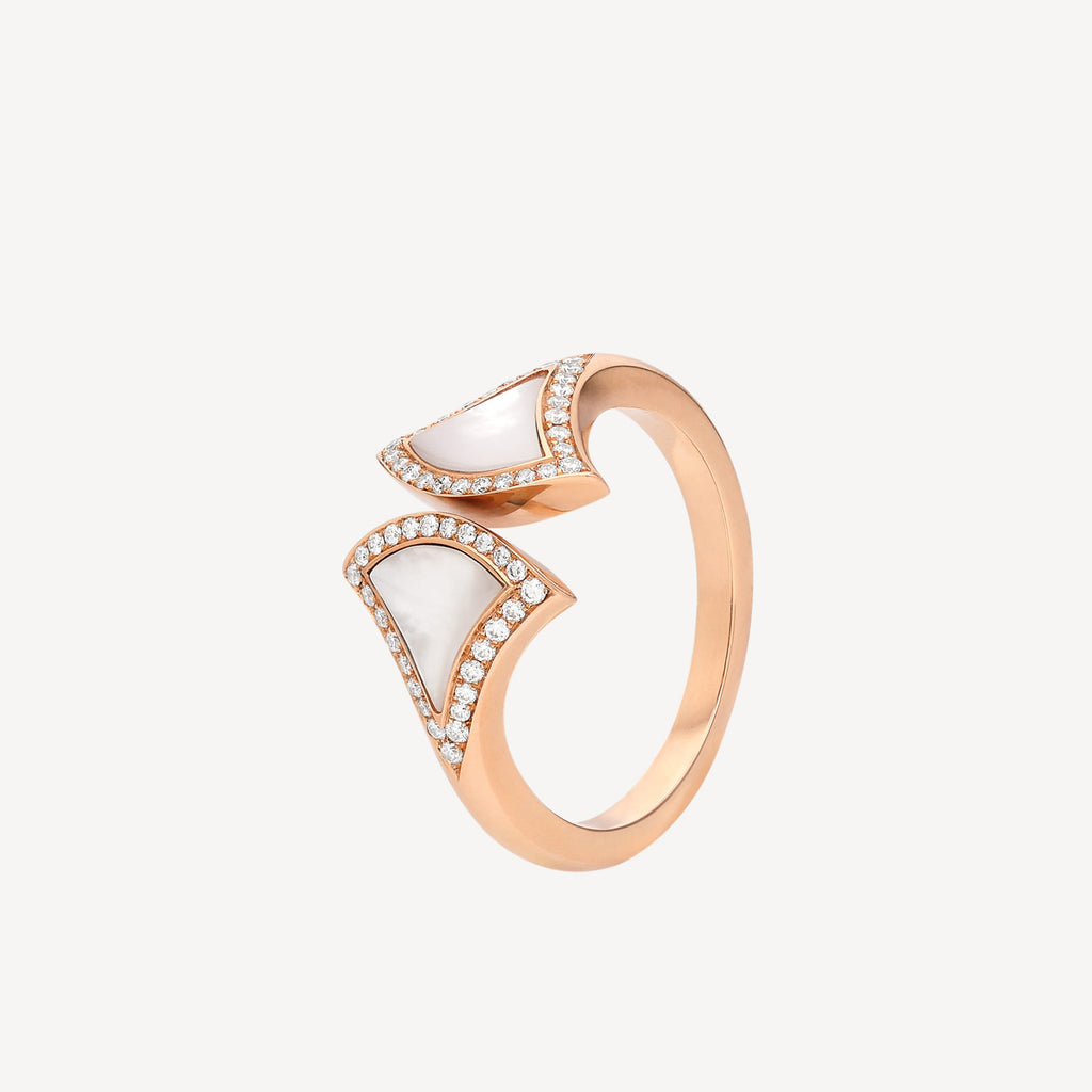 Bvlgari BVLGARI Dream Pearl 18K Gold Ring product image 1, provided for visual reference and product detail review