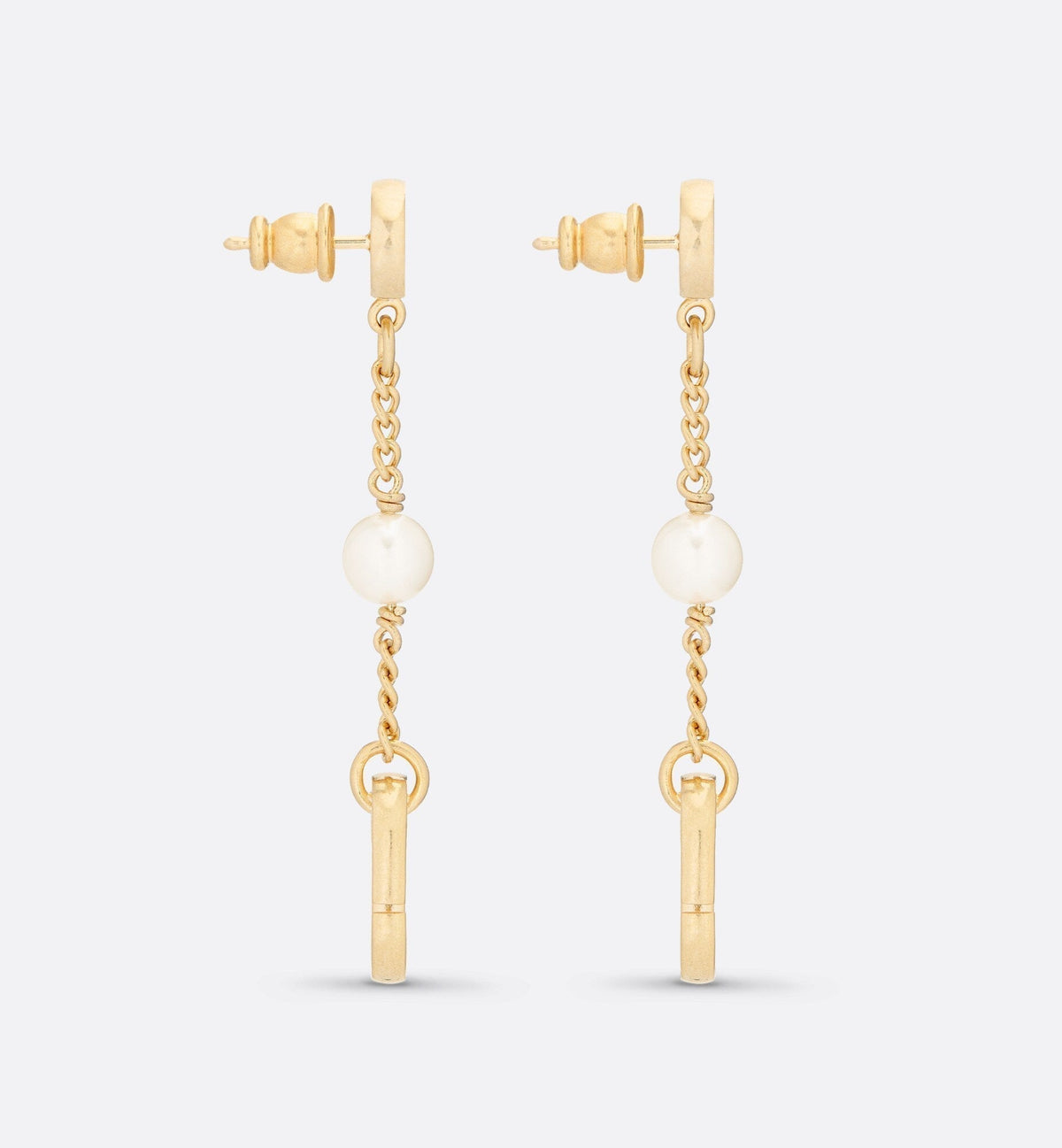 Dior 30 Montaigne 18K Gold Earrings product image 4, provided for visual reference and product detail review