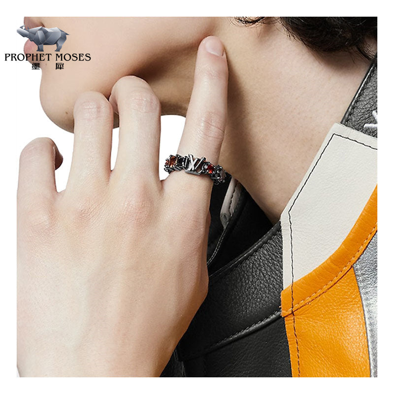 Louis Vuitton Light Crystals 18K Gold Ring product image 4, provided for visual reference and product detail review