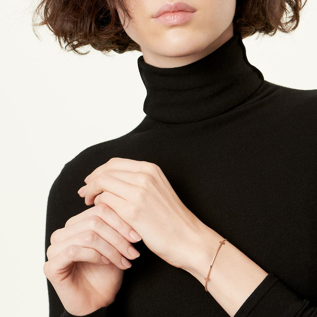 Tiffany Smile 18K Gold Bracelet product image 5, provided for visual reference and product detail review