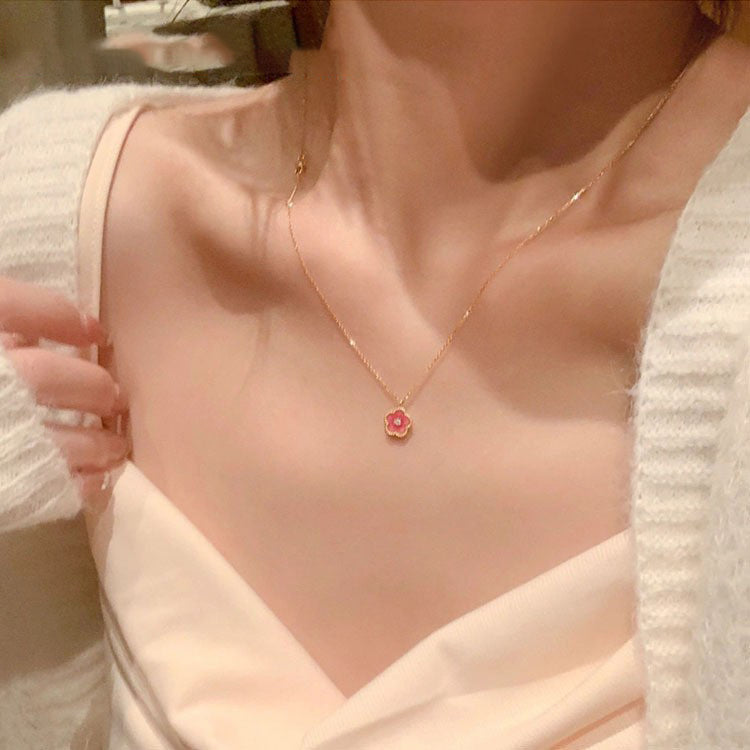 Pink Diamond Clover Necklace product image 3, provided for visual reference and product detail review