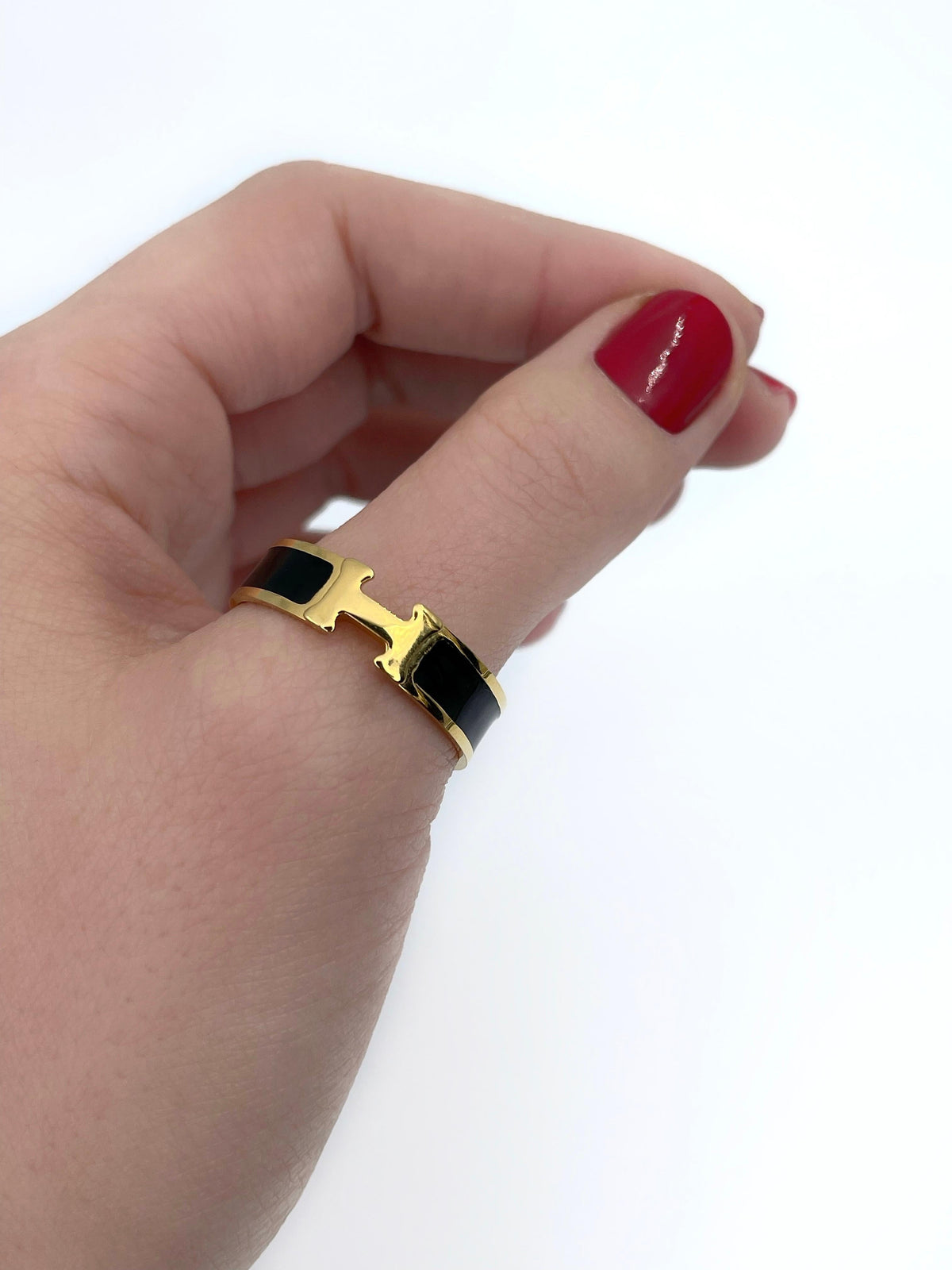 Hermes Vintage Clic 18K Gold Ring product image 6, provided for visual reference and product detail review