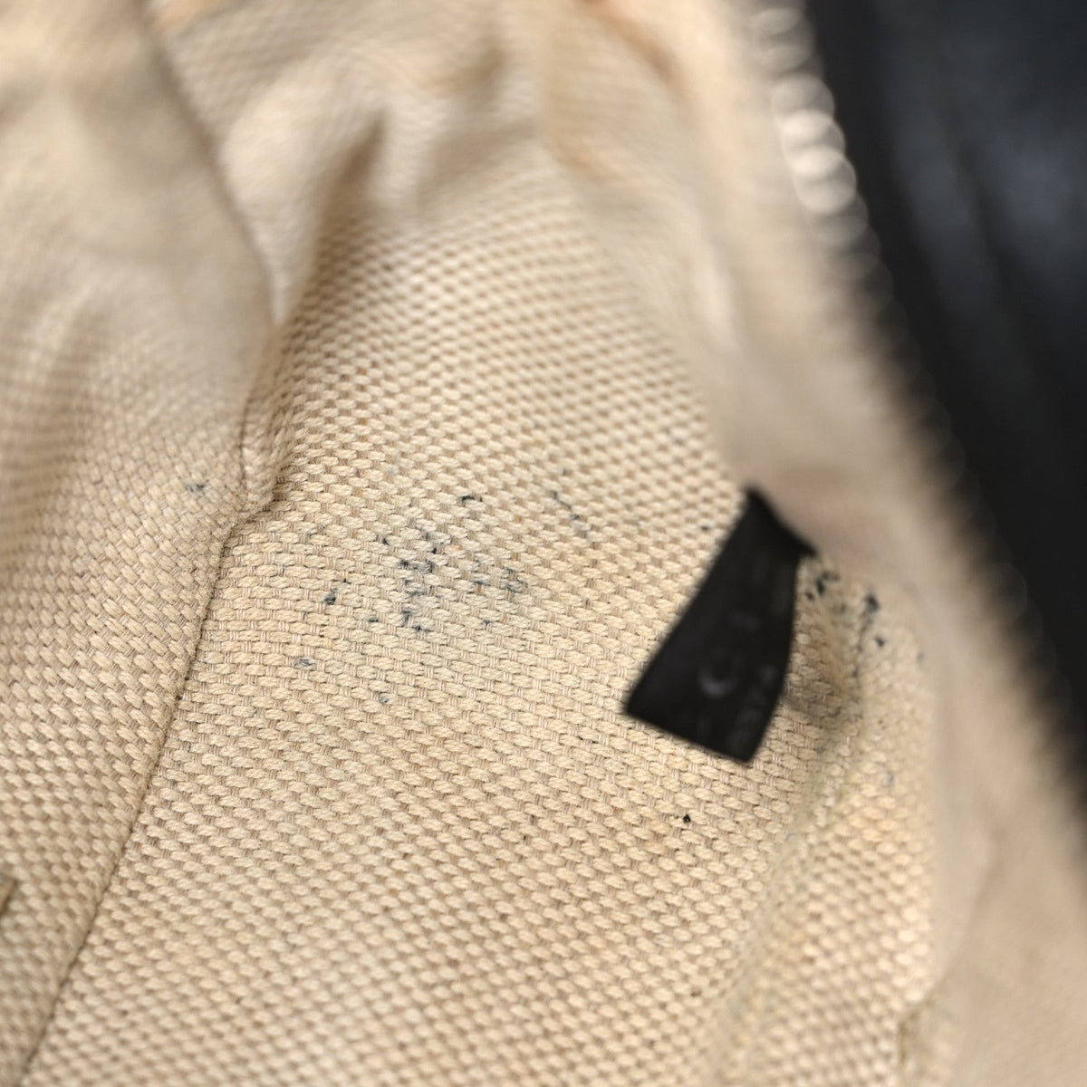 Pebbled Calfskin Small Soho Disco Bag Black product image 11, provided for visual reference and product detail review