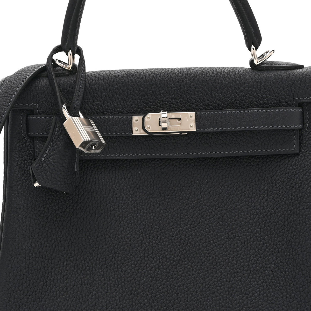 Togo Kelly Retourne 25 Gris Misty product image 8, provided for visual reference and product detail review
