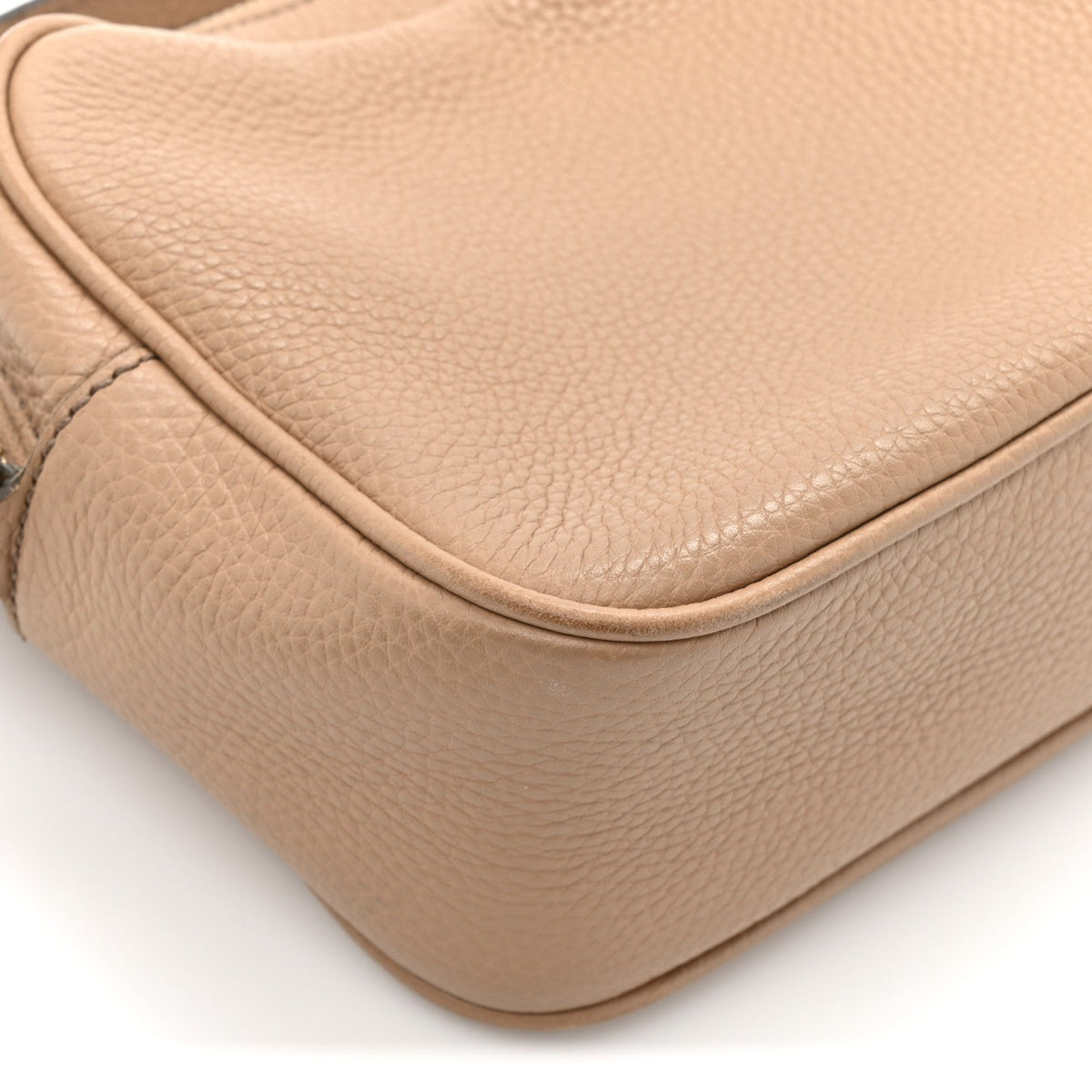 Pebbled Calfskin Small Soho Disco Bag Rose Beige product image 12, provided for visual reference and product detail review