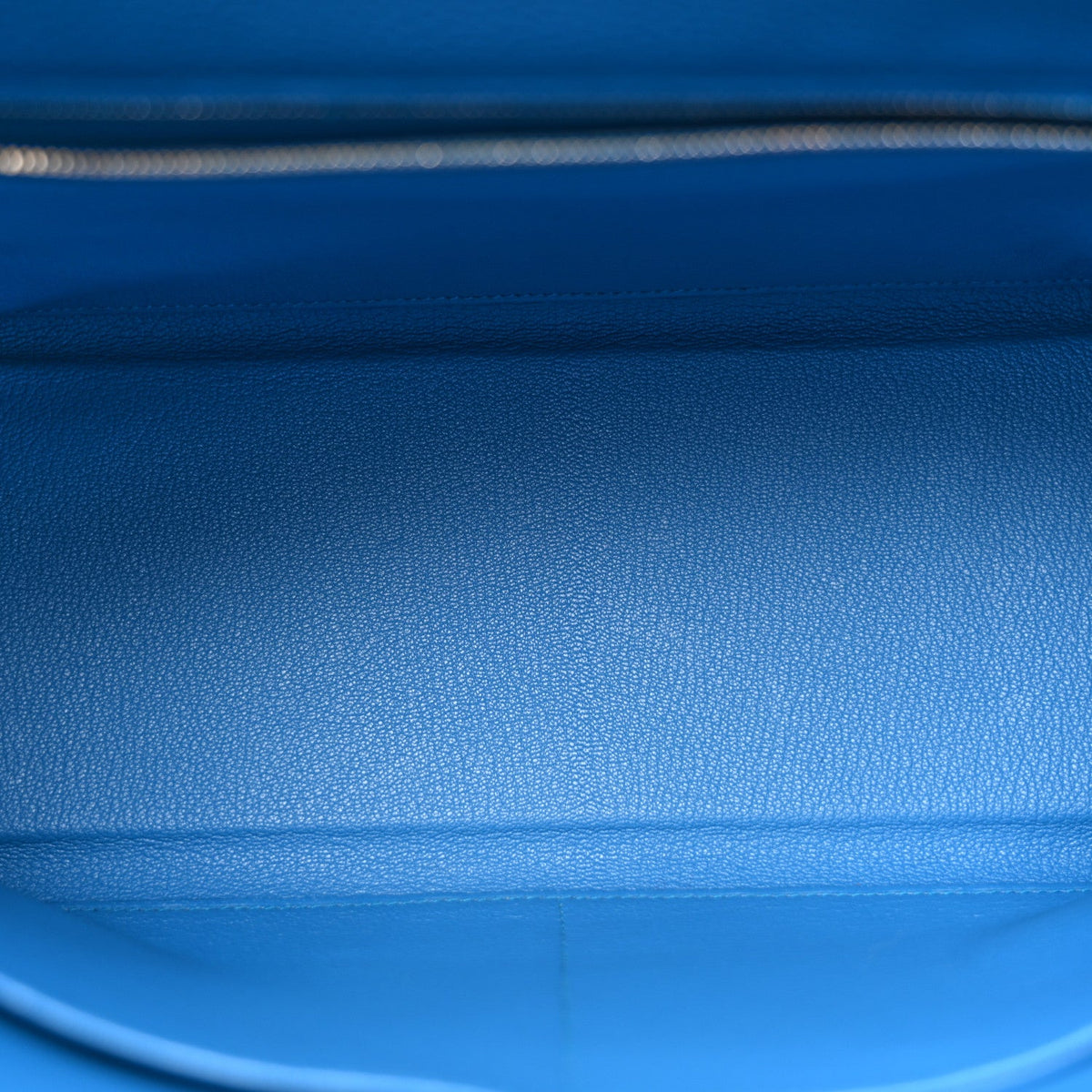 Togo Kelly Retourne 32 Bleu Zanzibar product image 5, provided for visual reference and product detail review