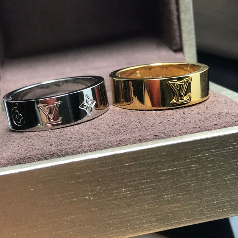 Louis Vuitton Instinct Set of Two 18K Gold Ring product image 4, provided for visual reference and product detail review