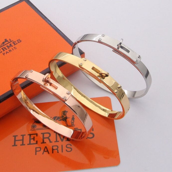 Hermes Kelly 18K White Gold Bracelet product image 5, provided for visual reference and product detail review