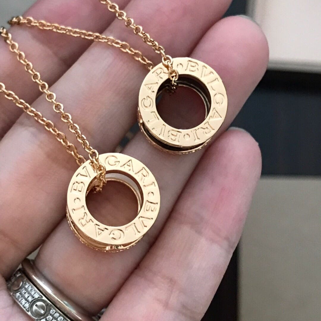 B.zero1 Edge Diamonds 18K Gold Necklace product image 5, provided for visual reference and product detail review