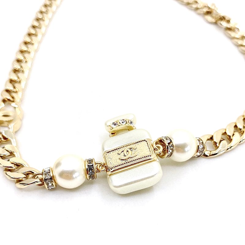 Chanel No. 5 Perfume Bottle Pendant 18K Gold Necklace product image 6, provided for visual reference and product detail