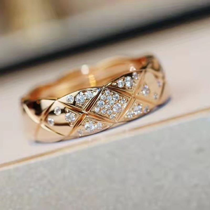 Chanel Coco Crush Diamonds 18K Rose Gold Ring product image 2, provided for visual reference and product detail review