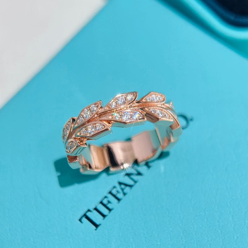 Tiffany Victoria Vine 18K Gold Ring product image 6, provided for visual reference and product detail review