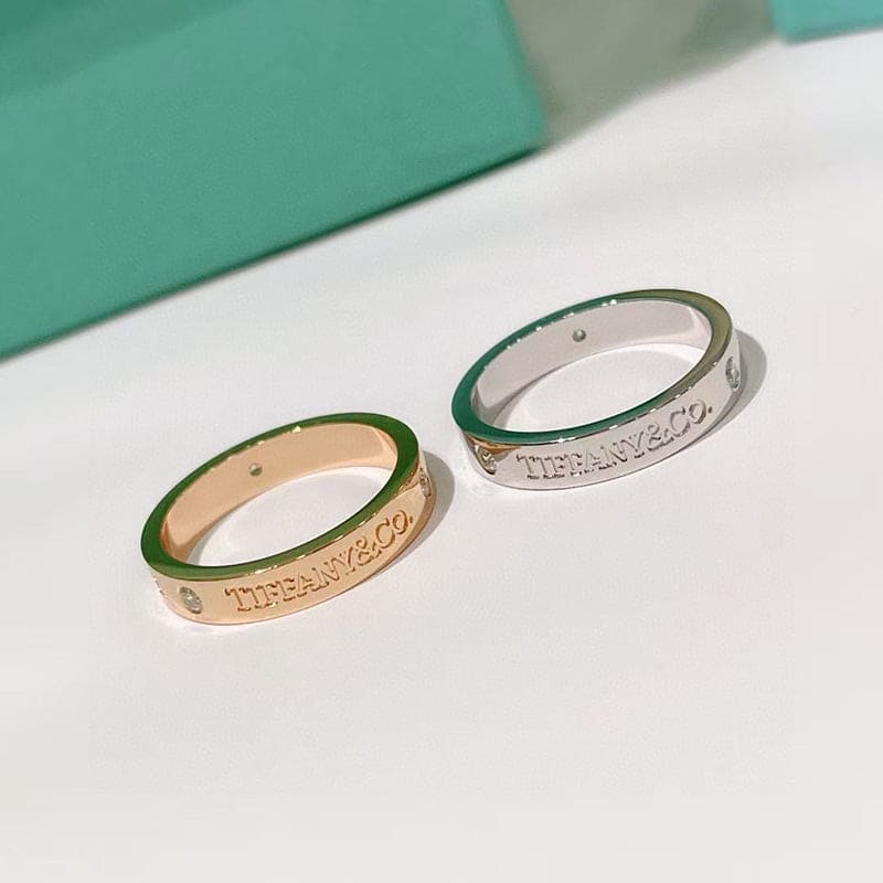 Wedding 18K White Gold Ring product image 4, provided for visual reference and product detail review