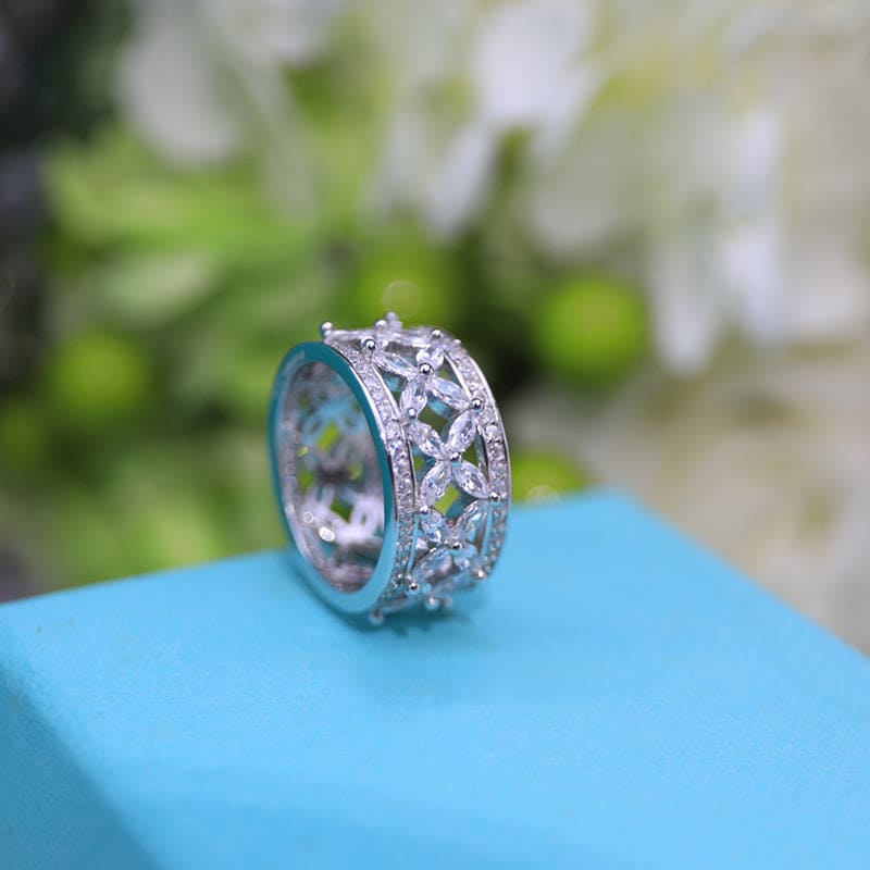 Tiffany Victoria 18K Gold Ring product image 6, provided for visual reference and product detail review
