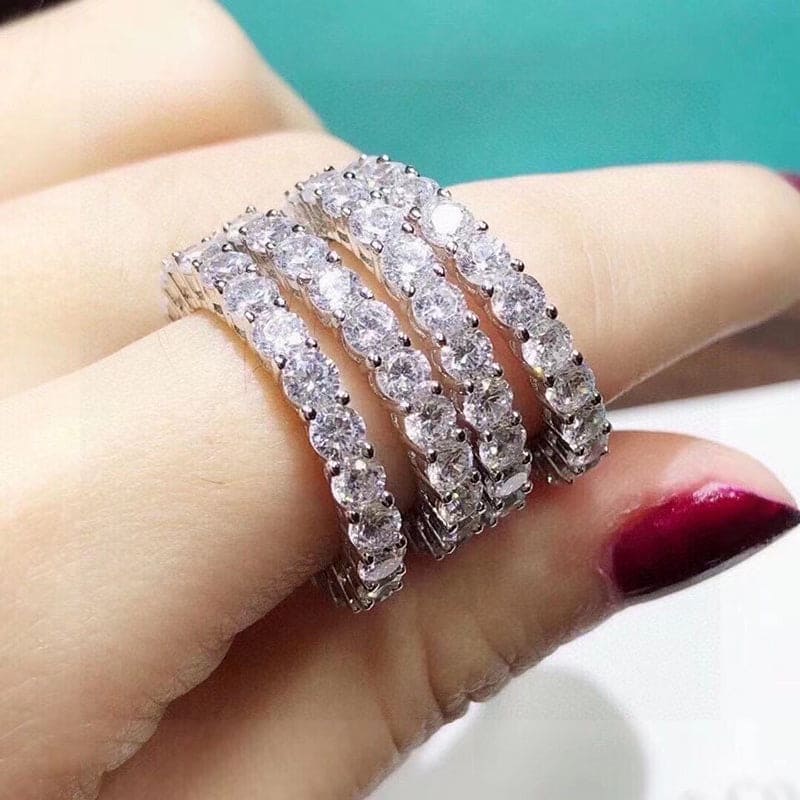 Tiffany Soleste Full Eternity 18K Gold Ring product image 3, provided for visual reference and product detail review