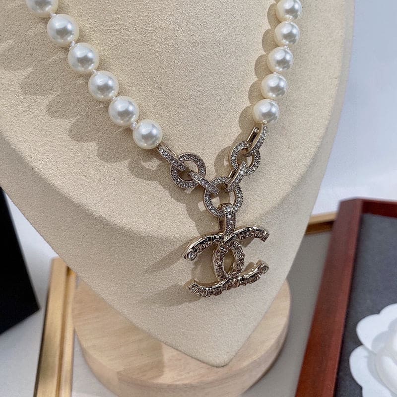Chanel Pearl 18K Gold Necklace product image 6, provided for visual reference and product detail review
